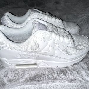 Women’s Nike Air Max 90 size 7.5 Brand New